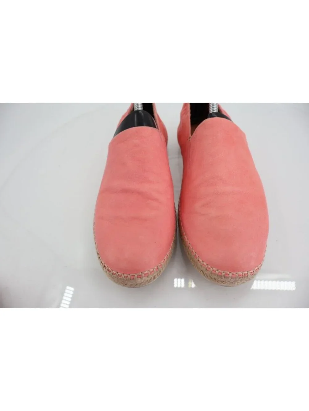 Gentle Souls Lizzy A-Line Espadrille Flats Shoes Womens Size 7.5 Coral Leather